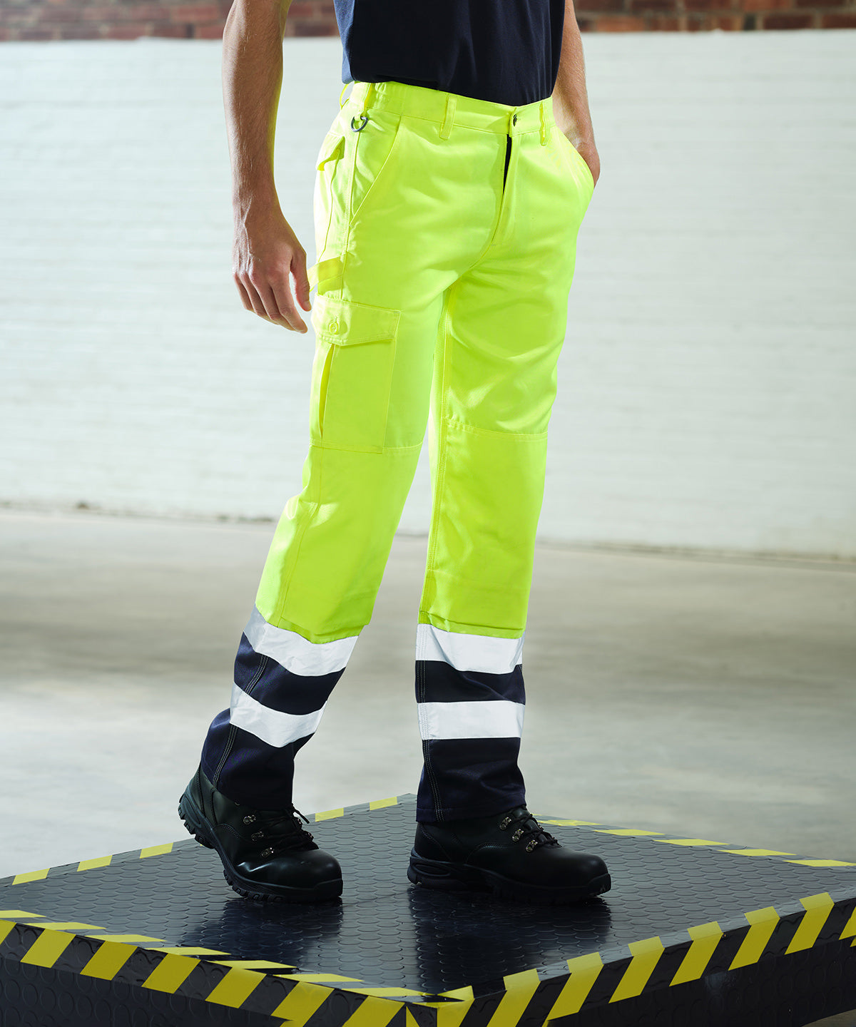 Yellow/Navy - Pro hi-vis cargo trousers - GarmentEmbroidery